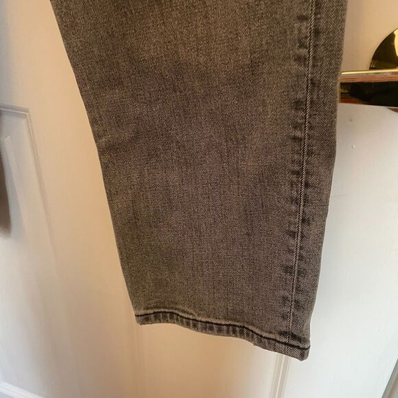 Abercrombie & Fitch The Ankle Straight Ultra High Rise Grey Sz 32S Grunge - Picture 3 of 6